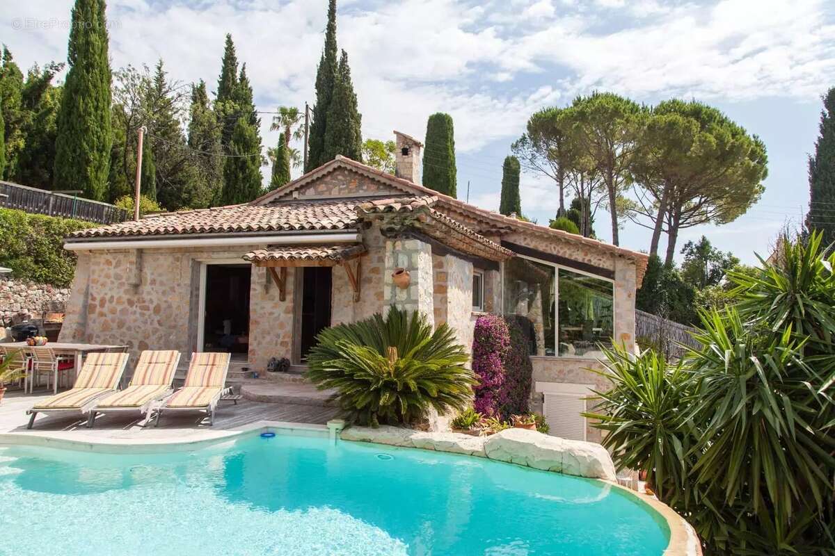 Maison à MOUGINS