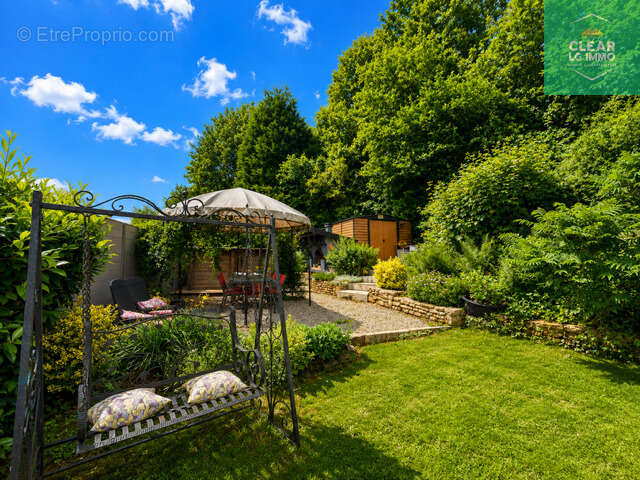 Maisonavec jardin et piscine - photo 4
