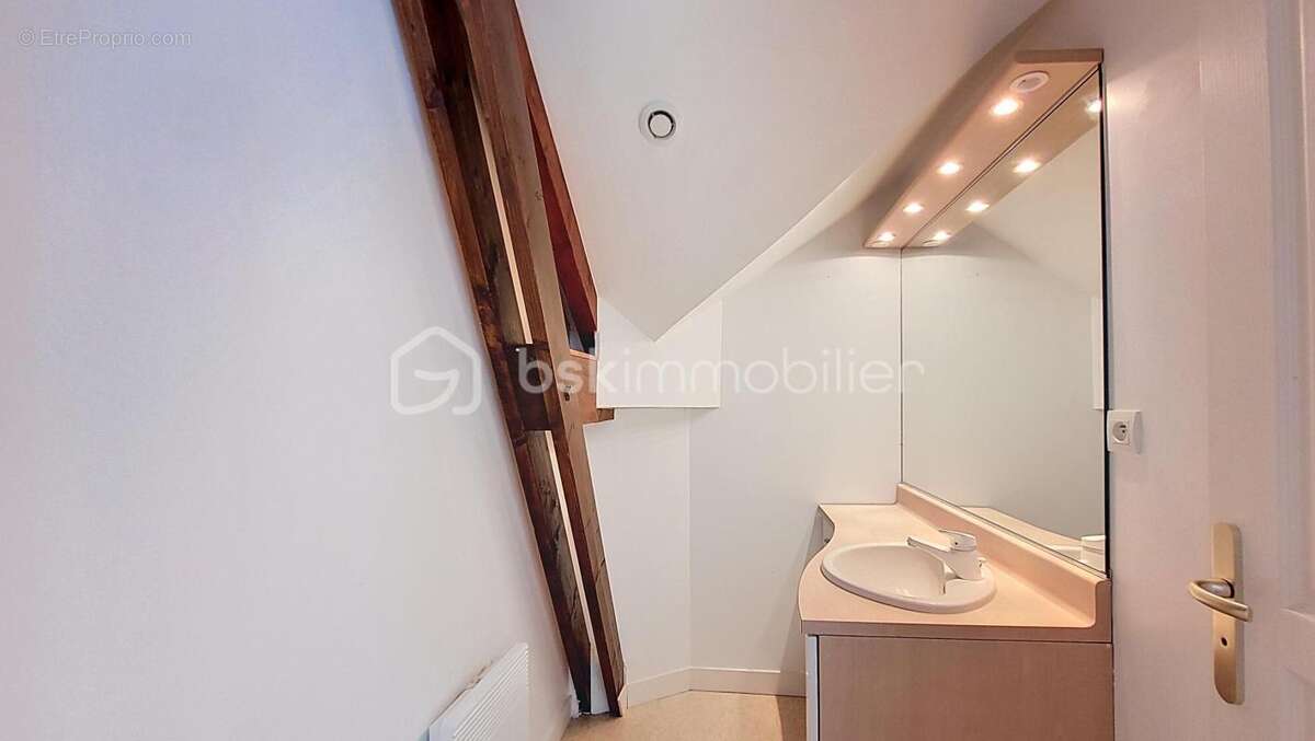 Appartement à EQUEURDREVILLE-HAINNEVILLE