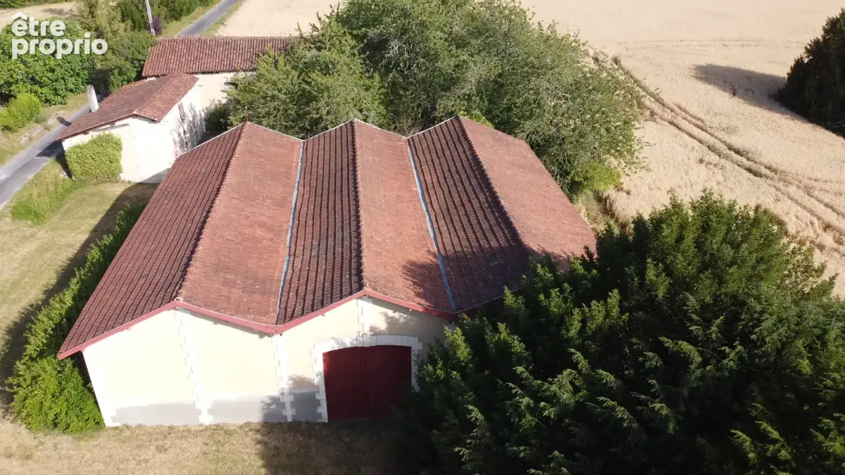 Magnifique maison de maître à rafraîchir avec granges et maisonnette à rénover - photo 4