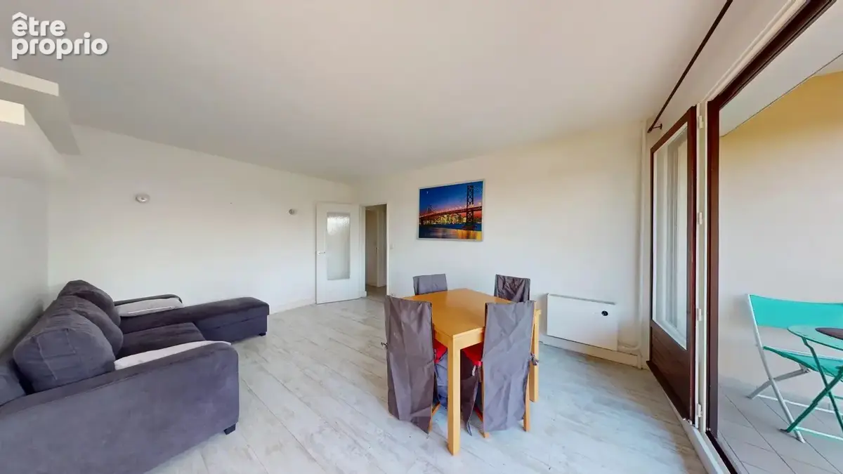 Photo Appartement à Chennevieres-Sur-Marne au prix de 185 000€