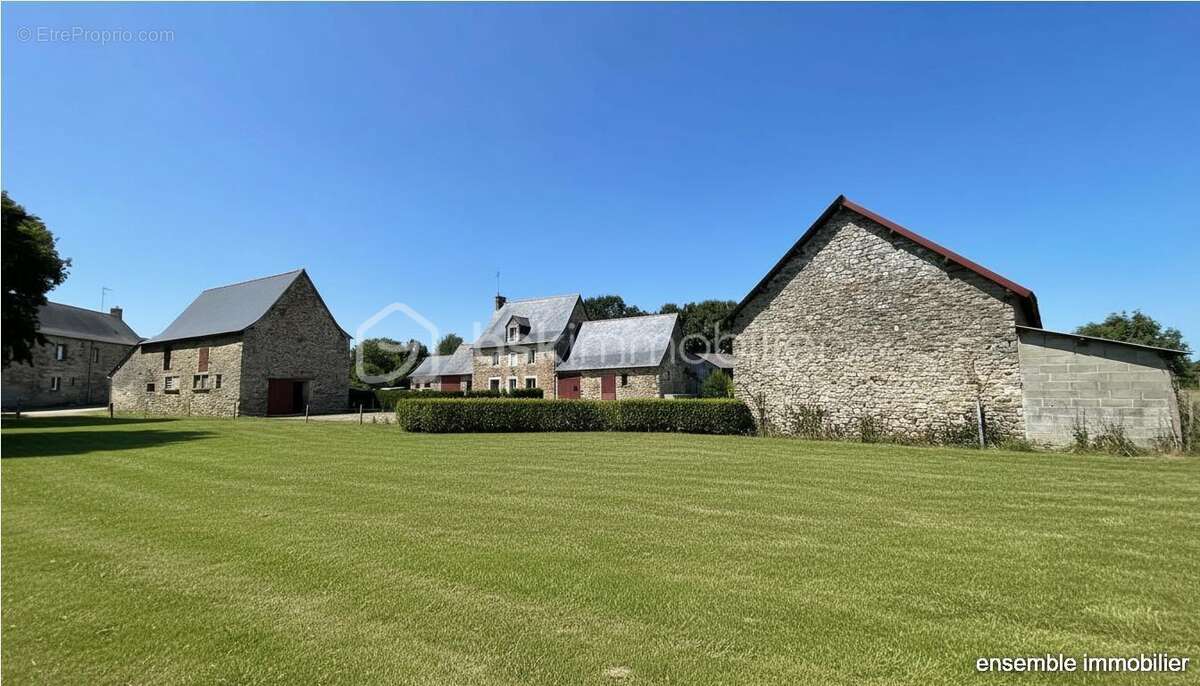 À 10 minutes de vitré (35500) – longère en pierre du xixe au potentiel exceptionnel - photo 2