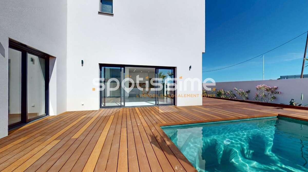 Maison à AGDE