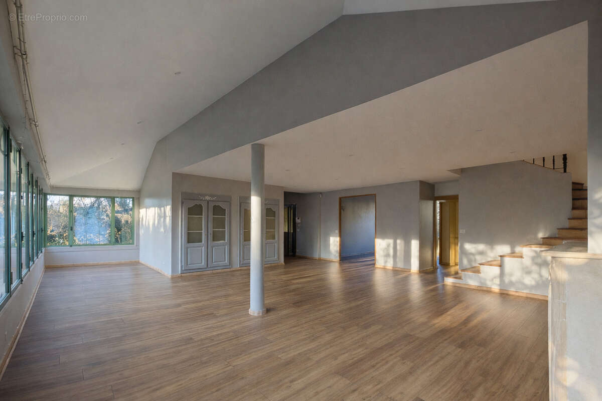 Maison à SOISY-SUR-SEINE