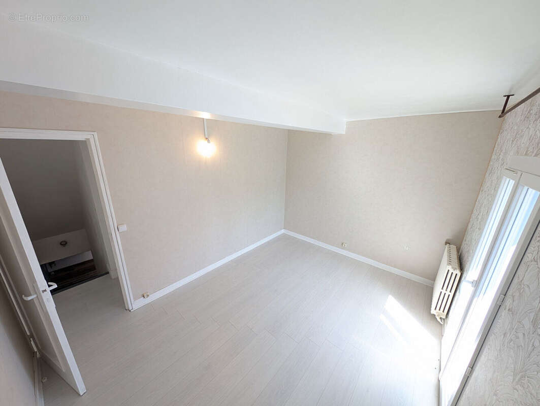 Maison à NANTEUIL-LES-MEAUX