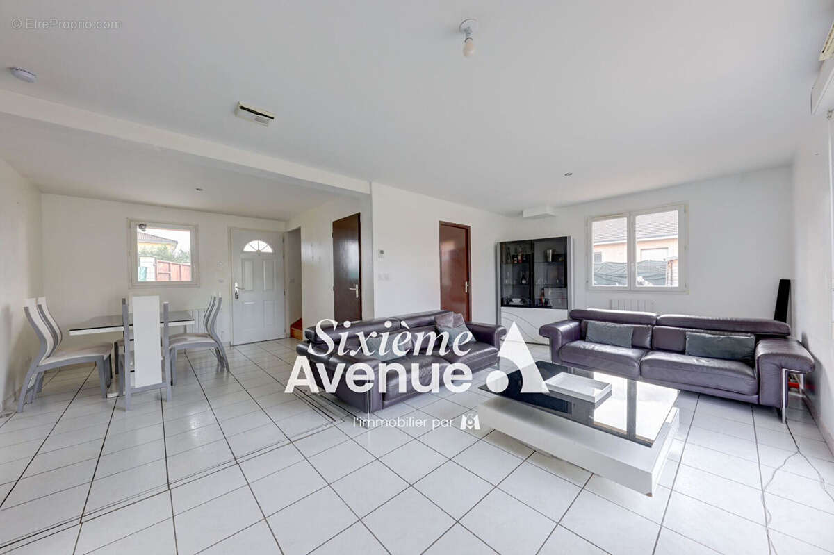 Maison à TIGNIEU-JAMEYZIEU