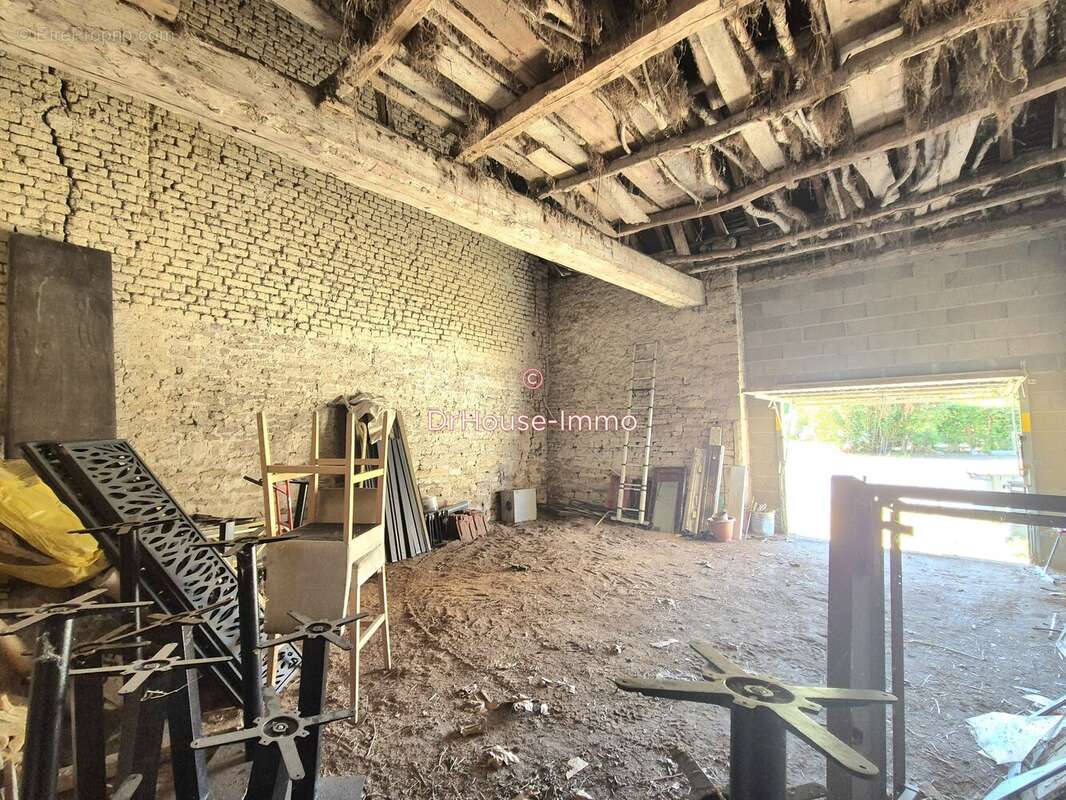 Maison 110 m² à Saint-Cyr  - photo 14
