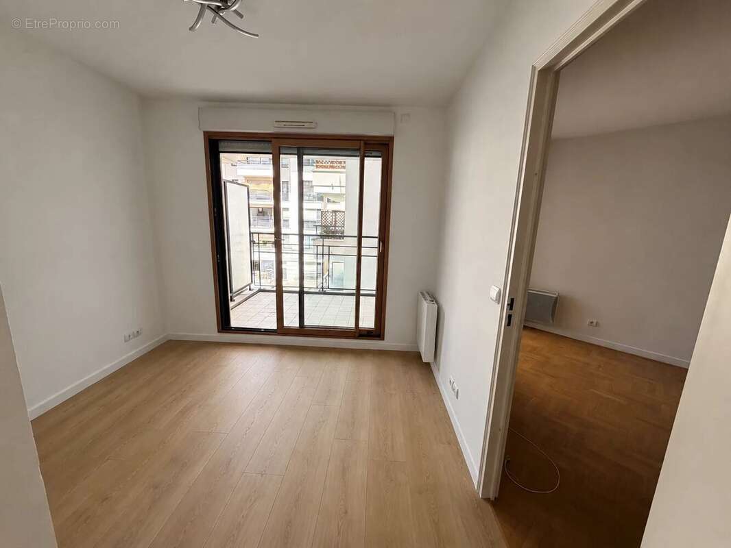 Appartement à ISSY-LES-MOULINEAUX
