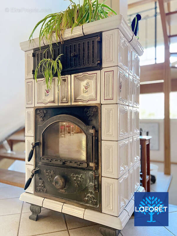 Maison à D'HUISON-LONGUEVILLE