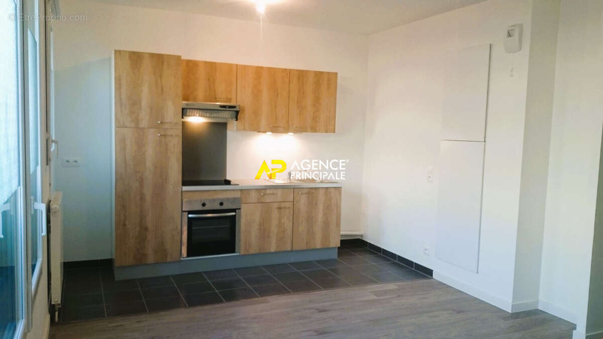Appartement à SARTROUVILLE