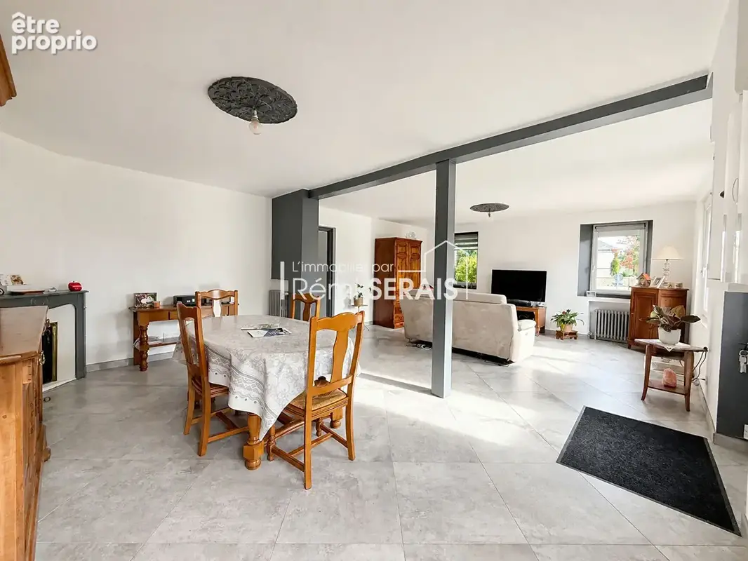 COURTOMER - Maison familiale clé en main avec jardin clos au coeur du bourg ! - photo 4