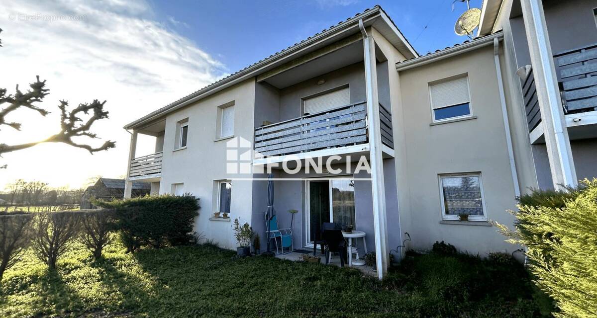 Appartement à PINEUILH