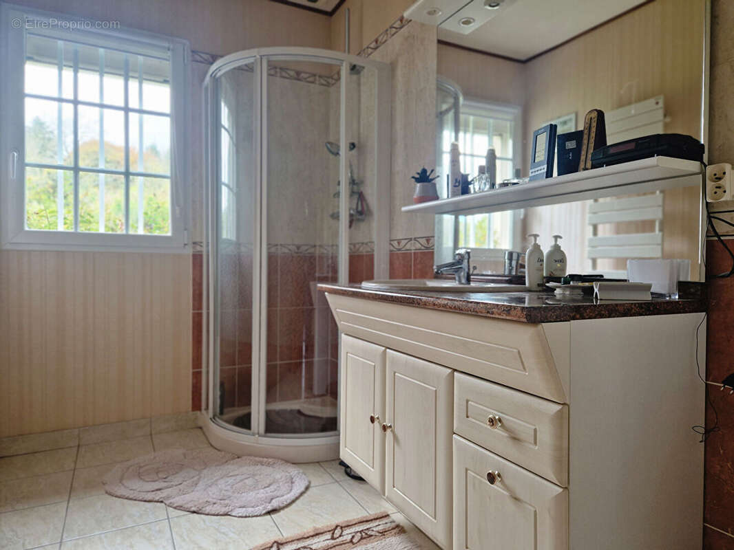 Maison à CORMEILLES