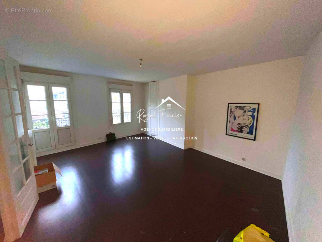 Séjour - Appartement à CHATELLERAULT