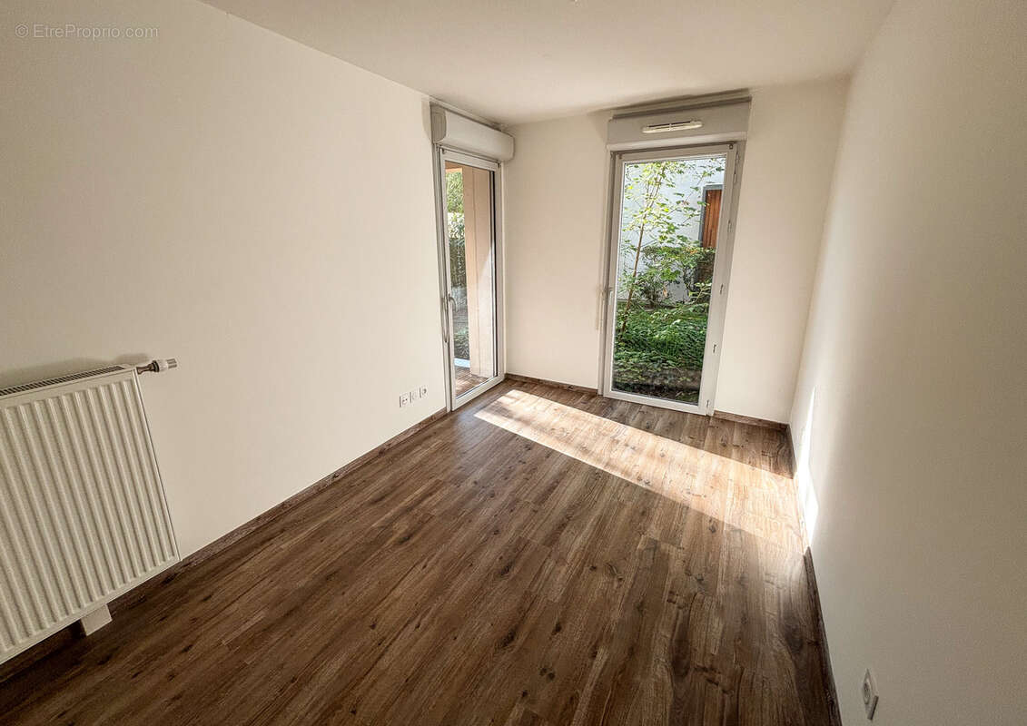 Appartement à VILLENAVE-D&#039;ORNON