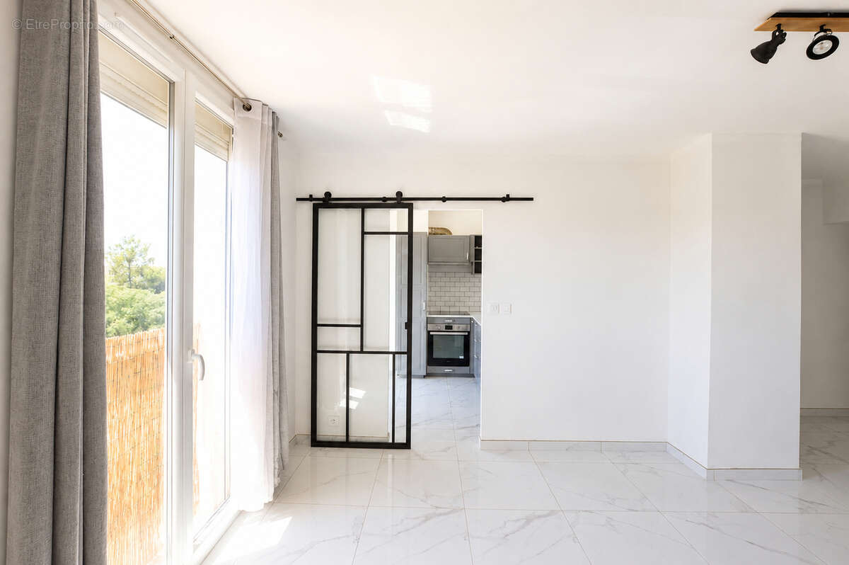 Appartement à MARSEILLE-12E
