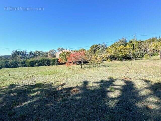 Terrain à LA BASTIDE-DES-JOURDANS