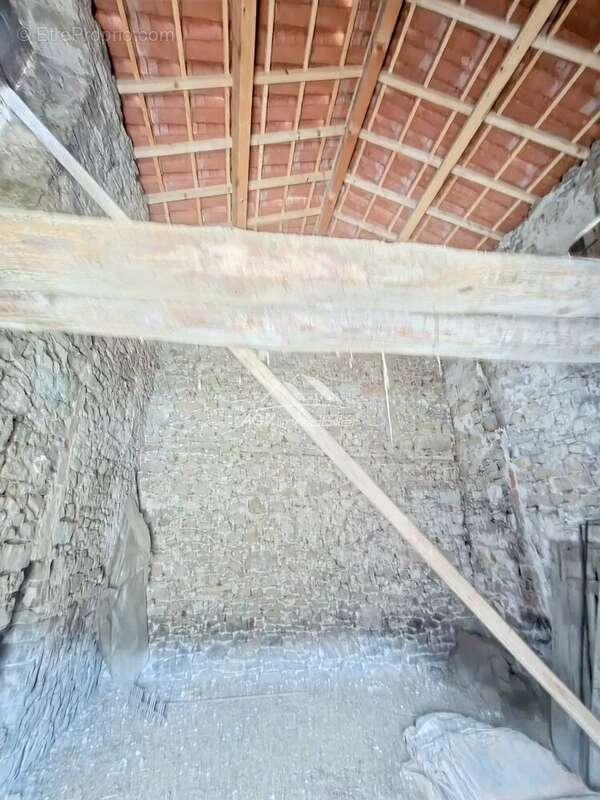 Maison à LES SALLES-DU-GARDON