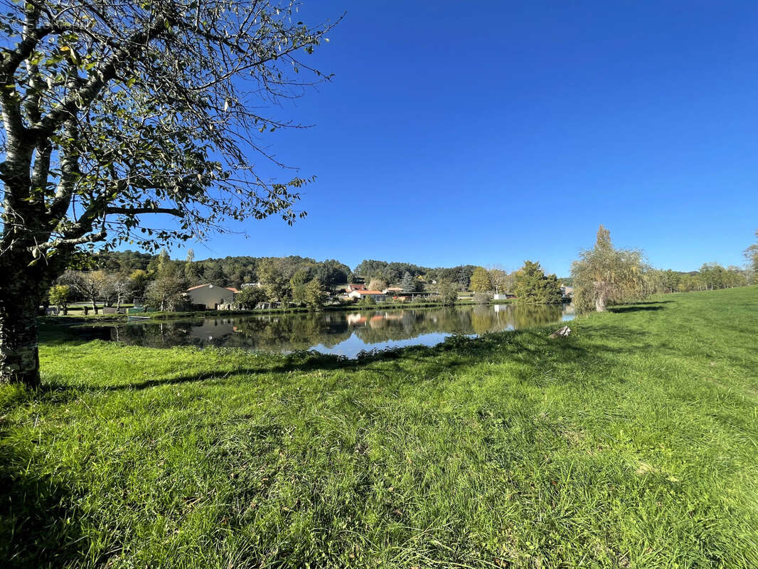 Terrain à VILLAMBLARD