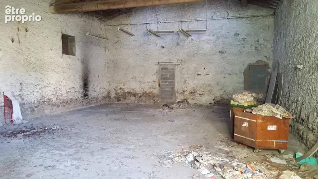 AGDE, CENTRE VILLE - REMISE (à aménager) - 159M² AU SOL (utiles). - photo 2