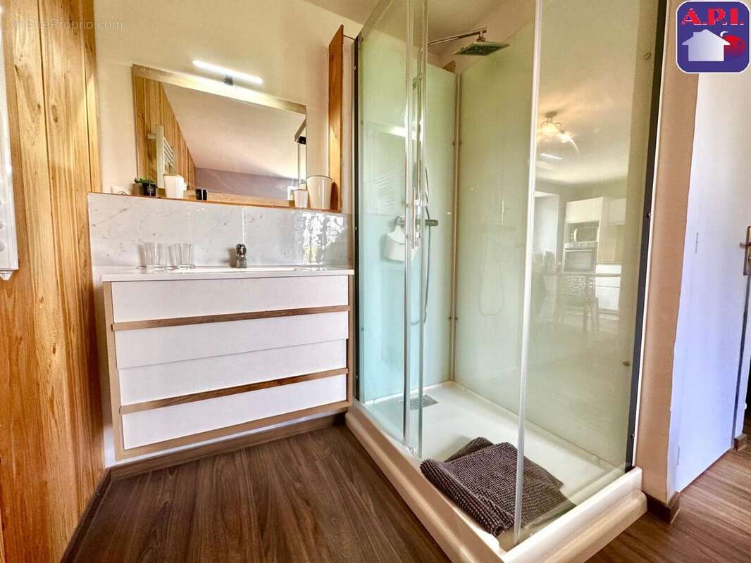 Appartement à USSAT