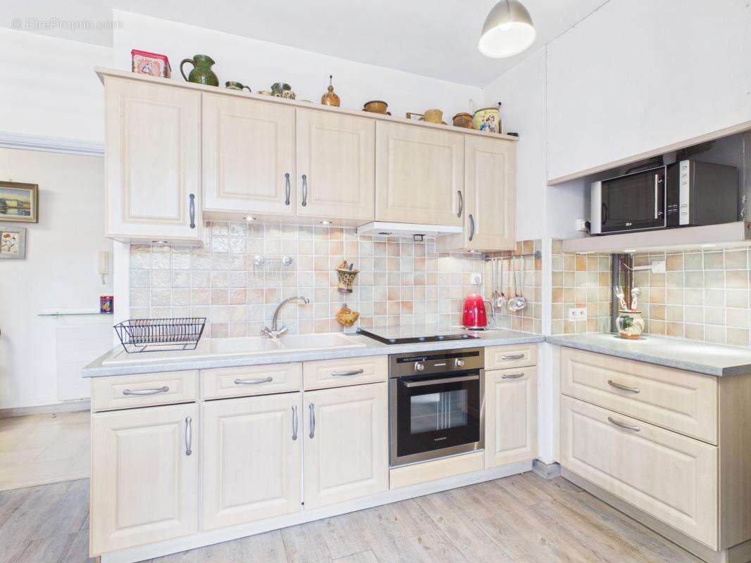 A vendre f3 lumineux vue mer palais grandval - photo 7