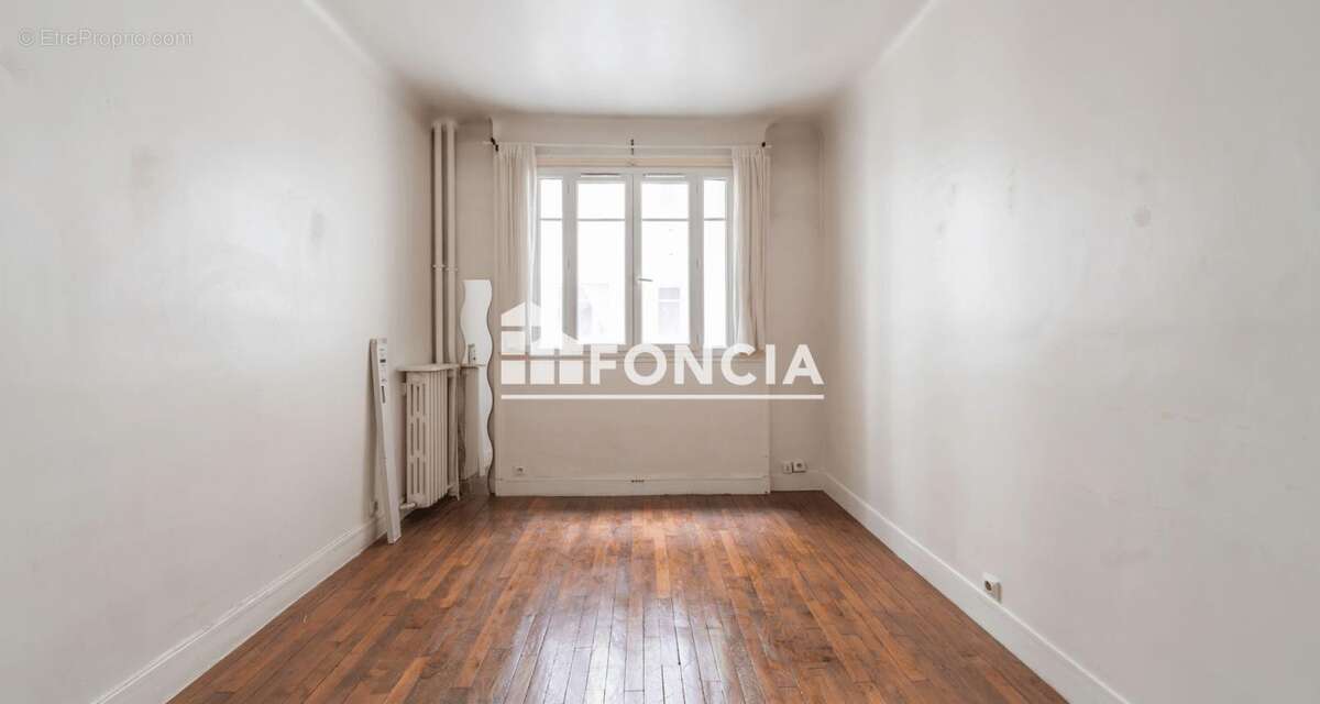 Appartement à PARIS-9E