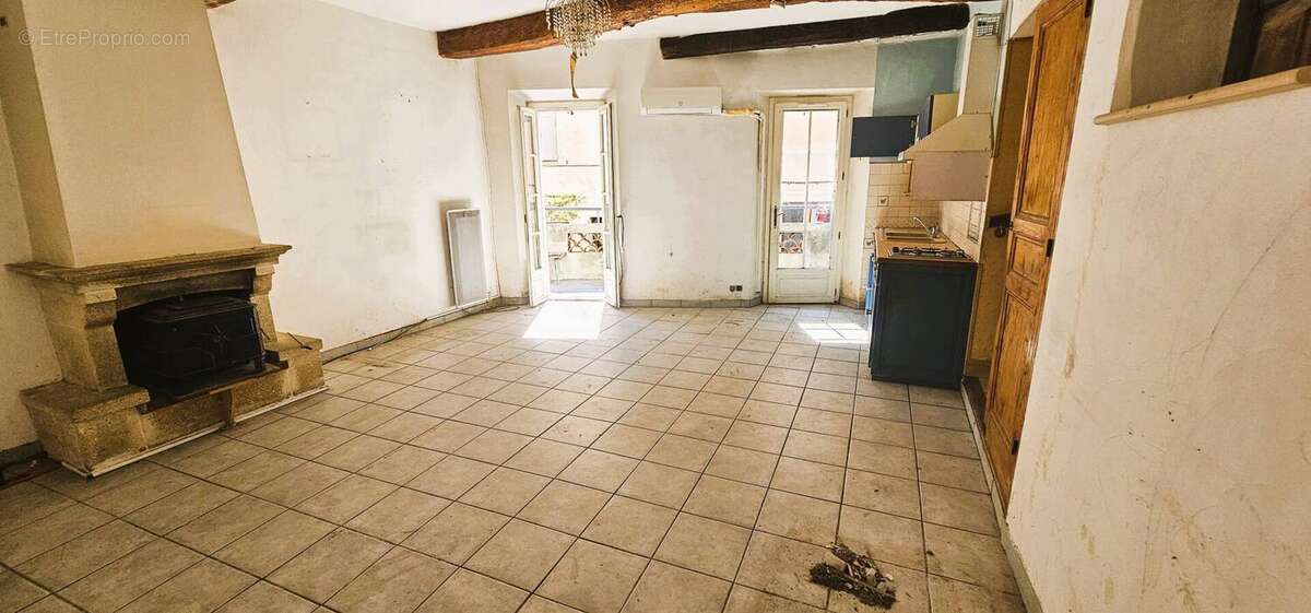 Achat appartement à rénover à Roquebrune sur argens - photo 2
