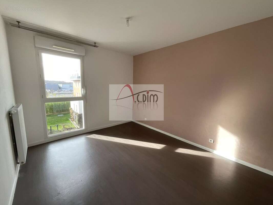 Appartement à DAMMARIE-LES-LYS