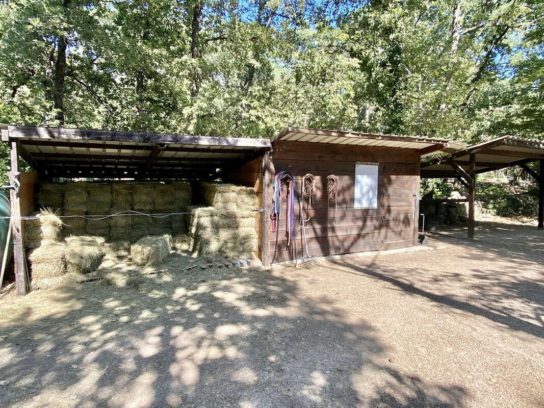 Maison à SAINT-VALLIER-DE-THIEY