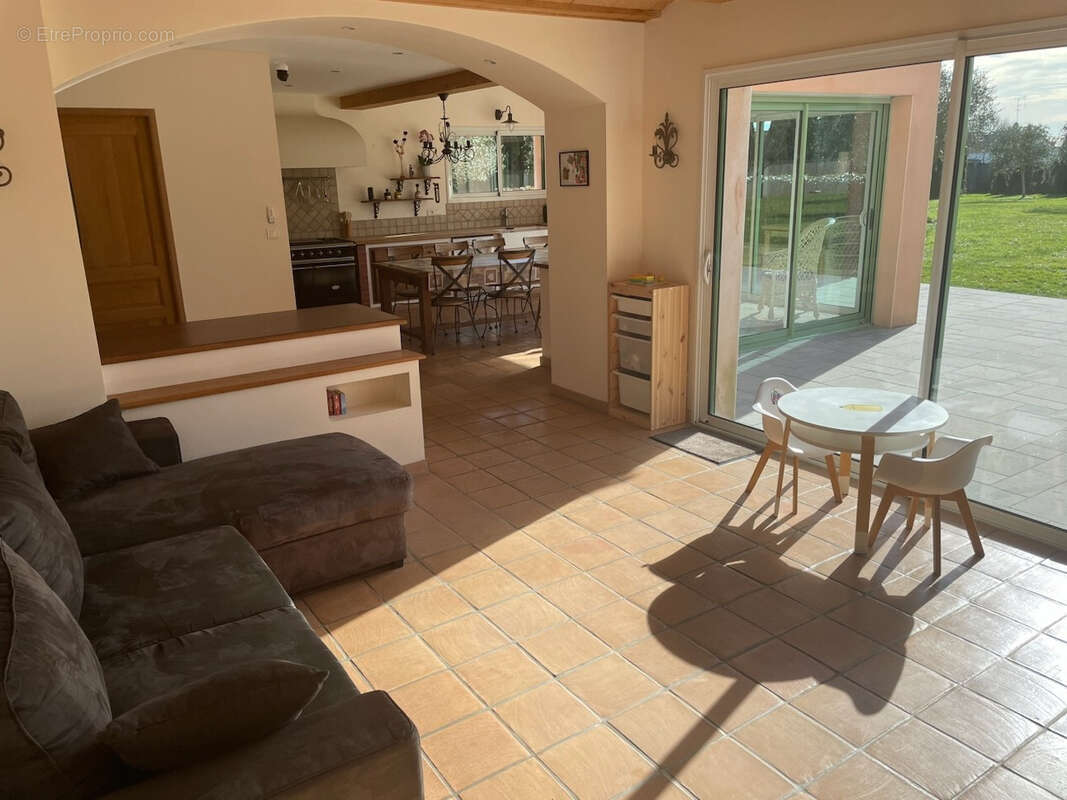 Maison à SAINT-PROUANT