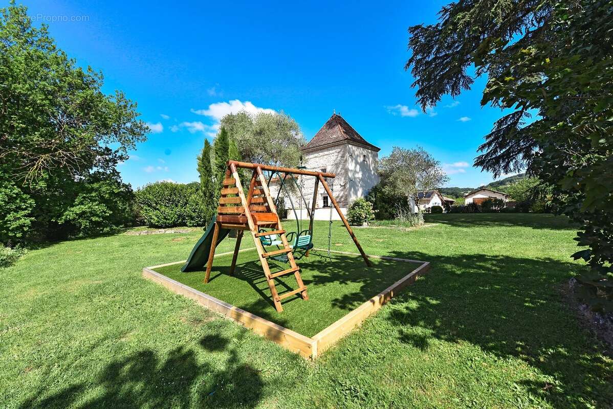 Maison à CASTELMORON-SUR-LOT