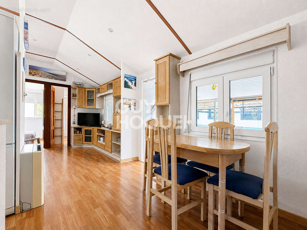 Mobil-home lumineux et spacieux à 5 min du port et de la plage de La Hume - photo 3