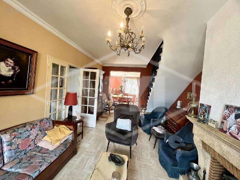 Maison à COMBS-LA-VILLE