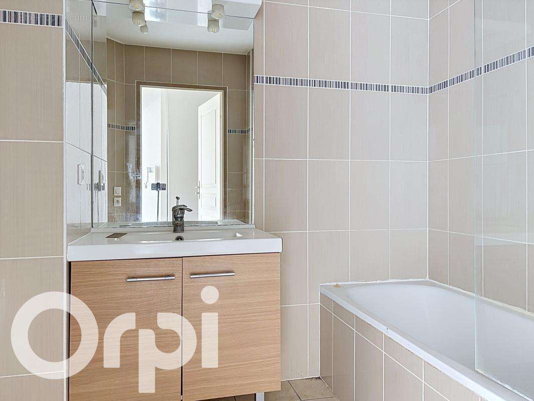 Appartement À Vendre Puget sur Argens Résidence VILLA D'ARGENS - photo 5