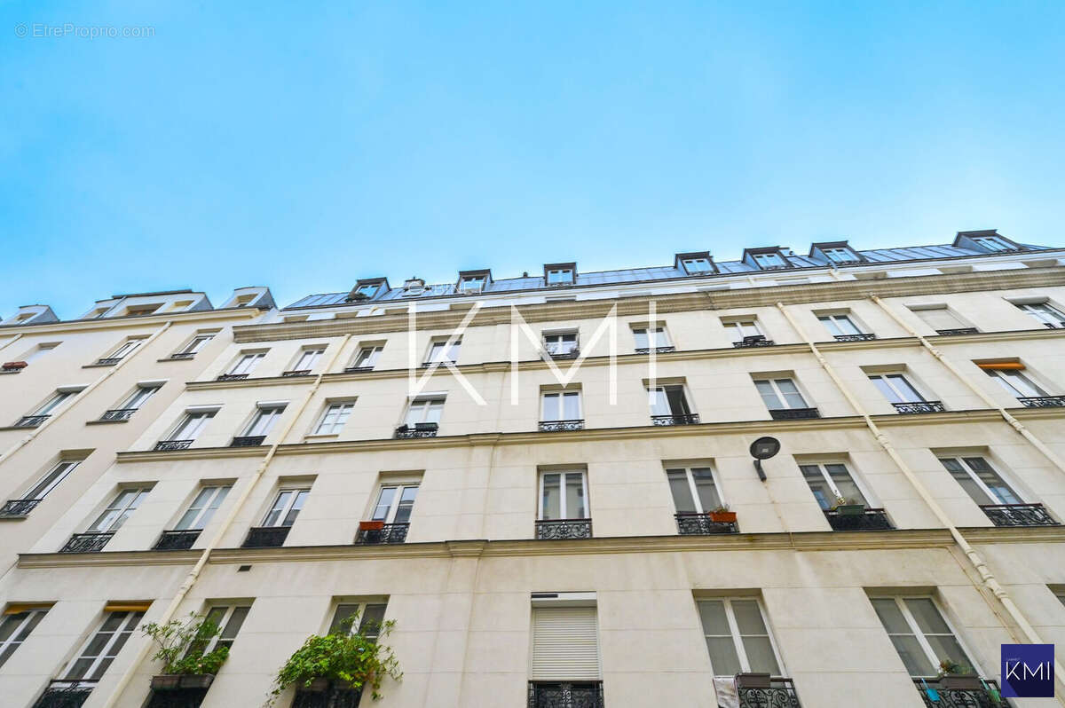 Appartement à PARIS-11E