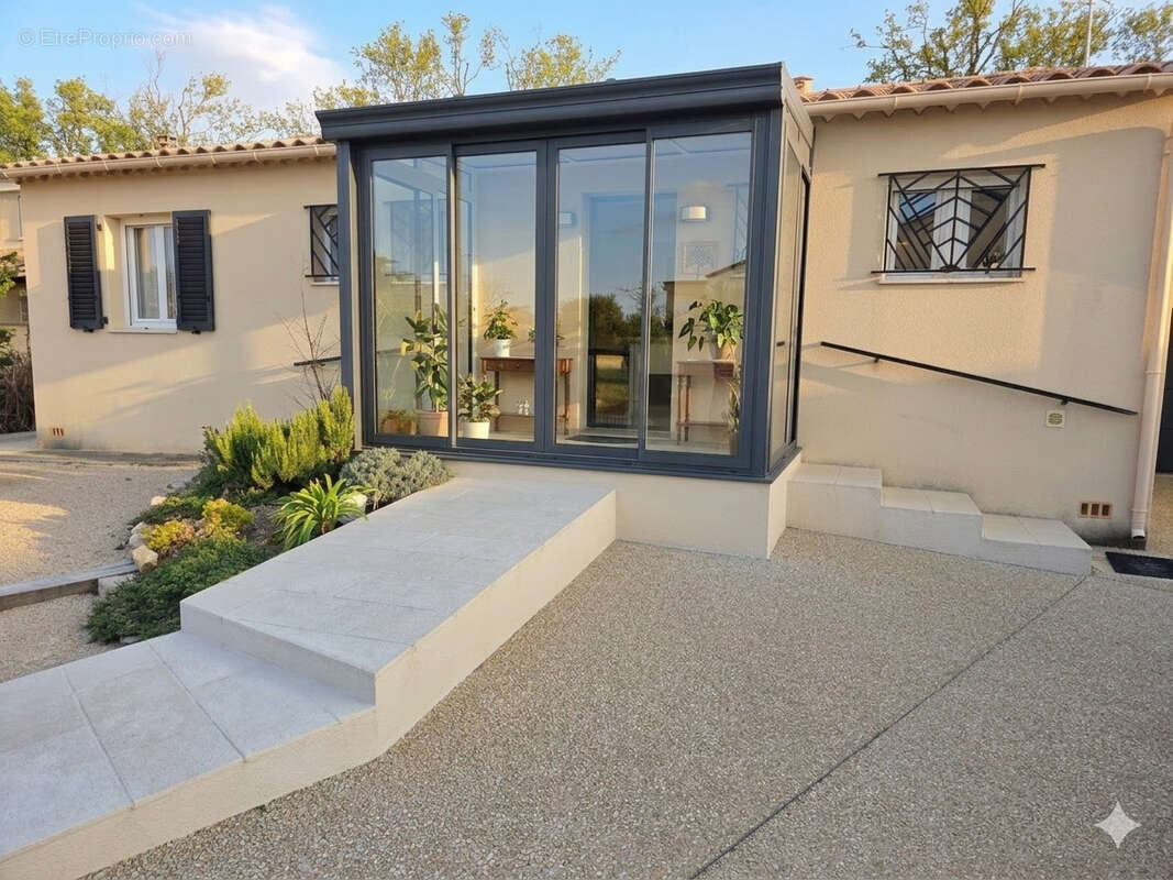 Maison à SAINT-MARTIN-DE-CRAU