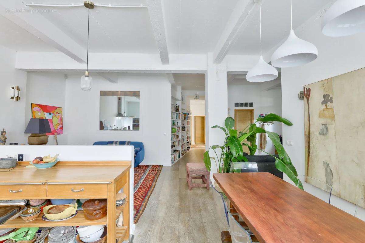 Appartement à PARIS-20E