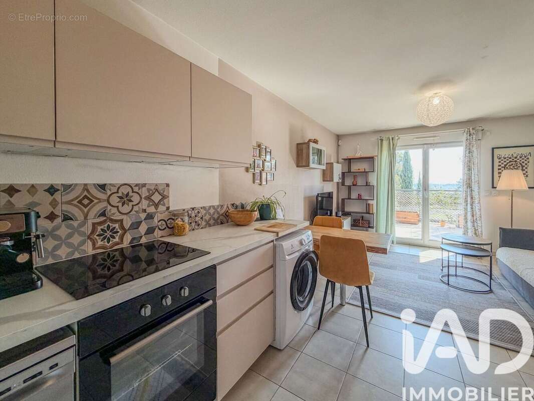 Photo 4 - Appartement à ROQUEBRUNE-SUR-ARGENS