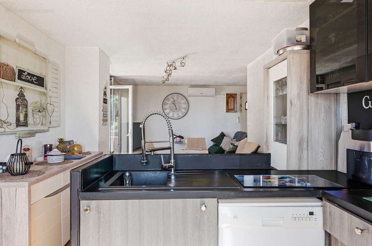 Appartement à SAUSSET-LES-PINS