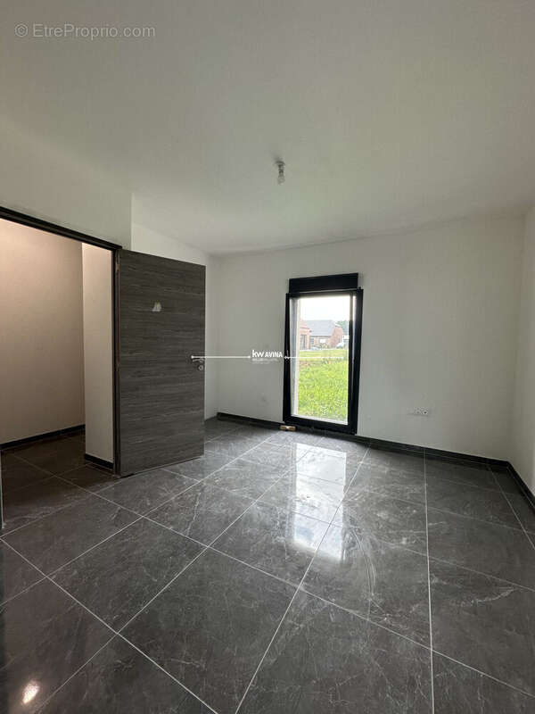 Maison 147 m² à Sailly-Sur-La-Lys  - photo 6