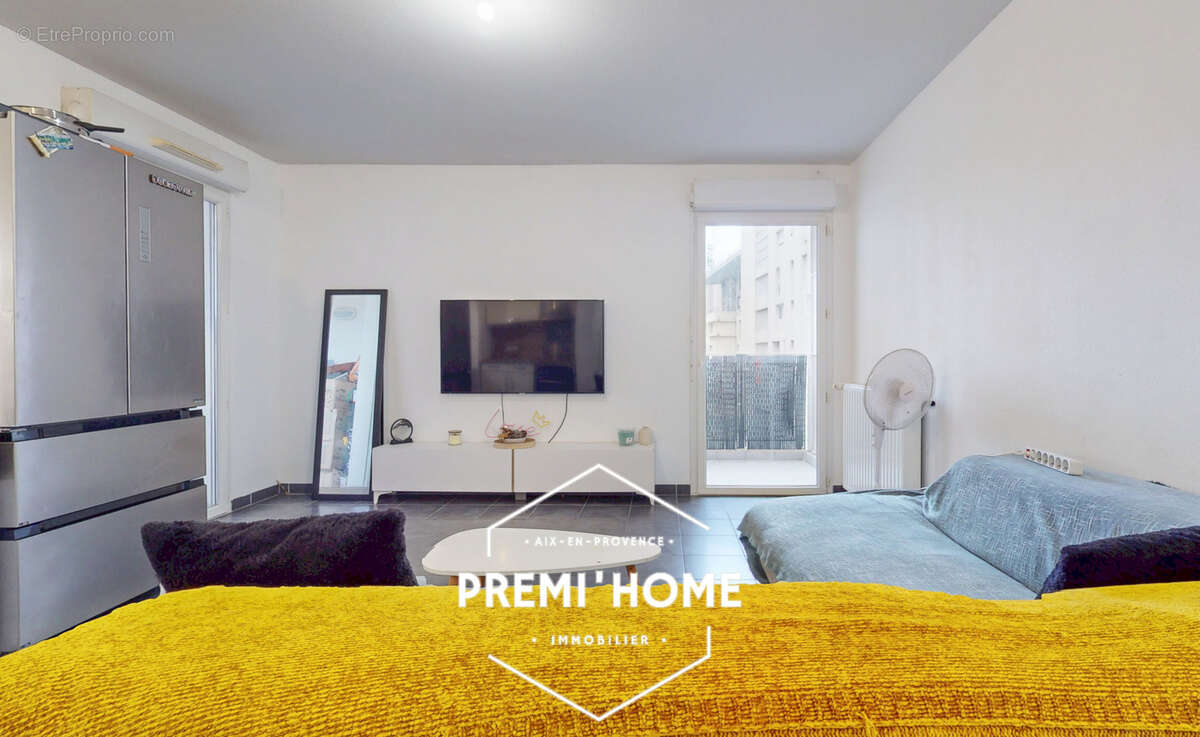 Appartement à MARSEILLE-3E