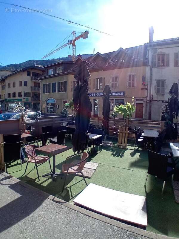 Photo 4 - Commerce à THONES
