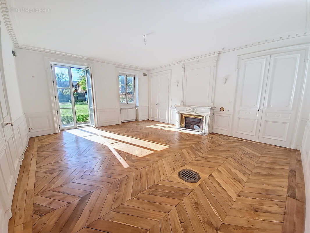 Appartement à VERNAISON