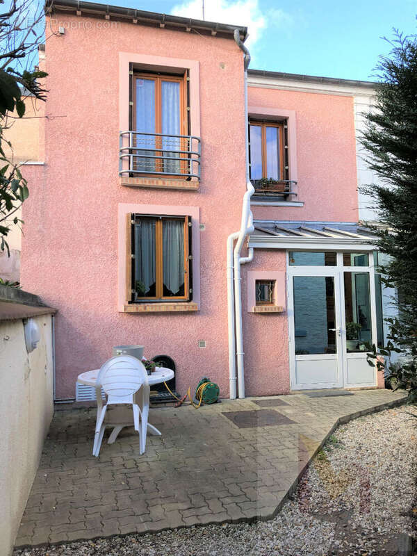 Maison à NEUILLY-PLAISANCE