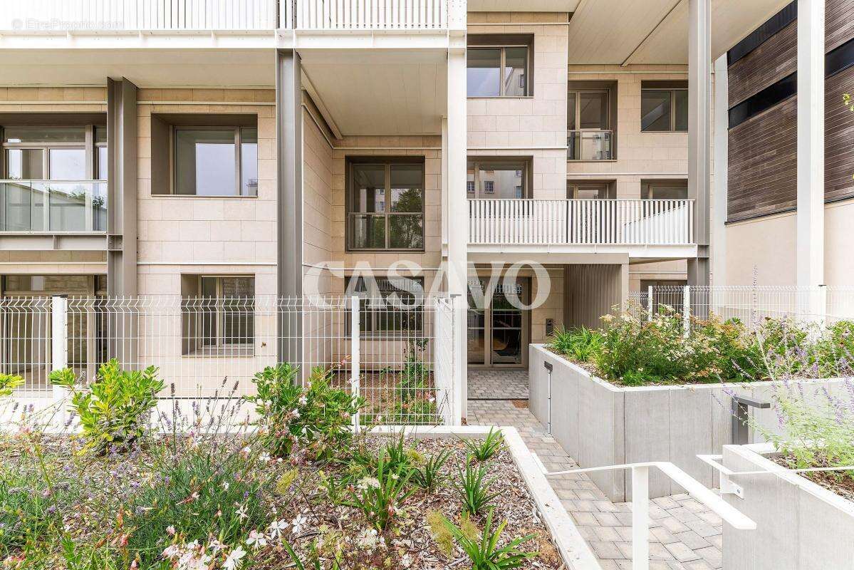 Appartement à ISSY-LES-MOULINEAUX