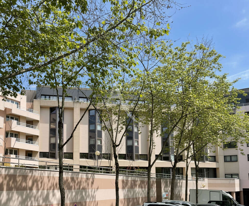 Orléans - Studio 19,2m² - photo 9