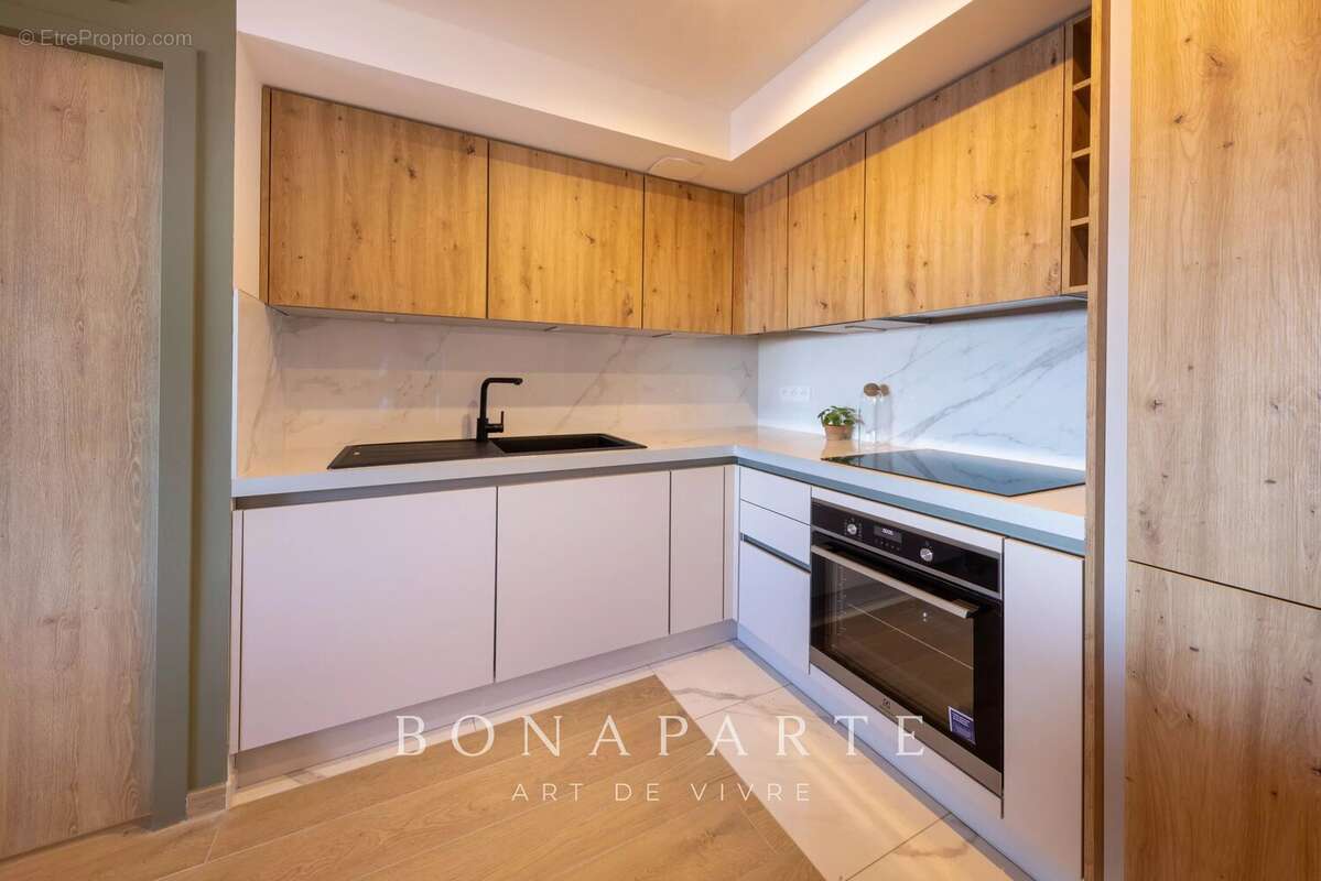 VUE MER PANORAMIQUE : Appartement T2 d’exception de 52 m² pieds dans l’eau - photo 5