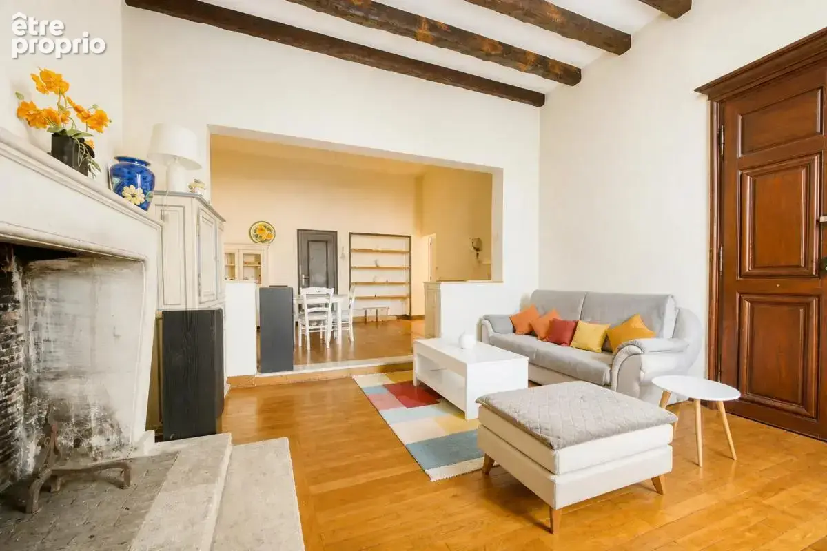 Appartement à SAINTES