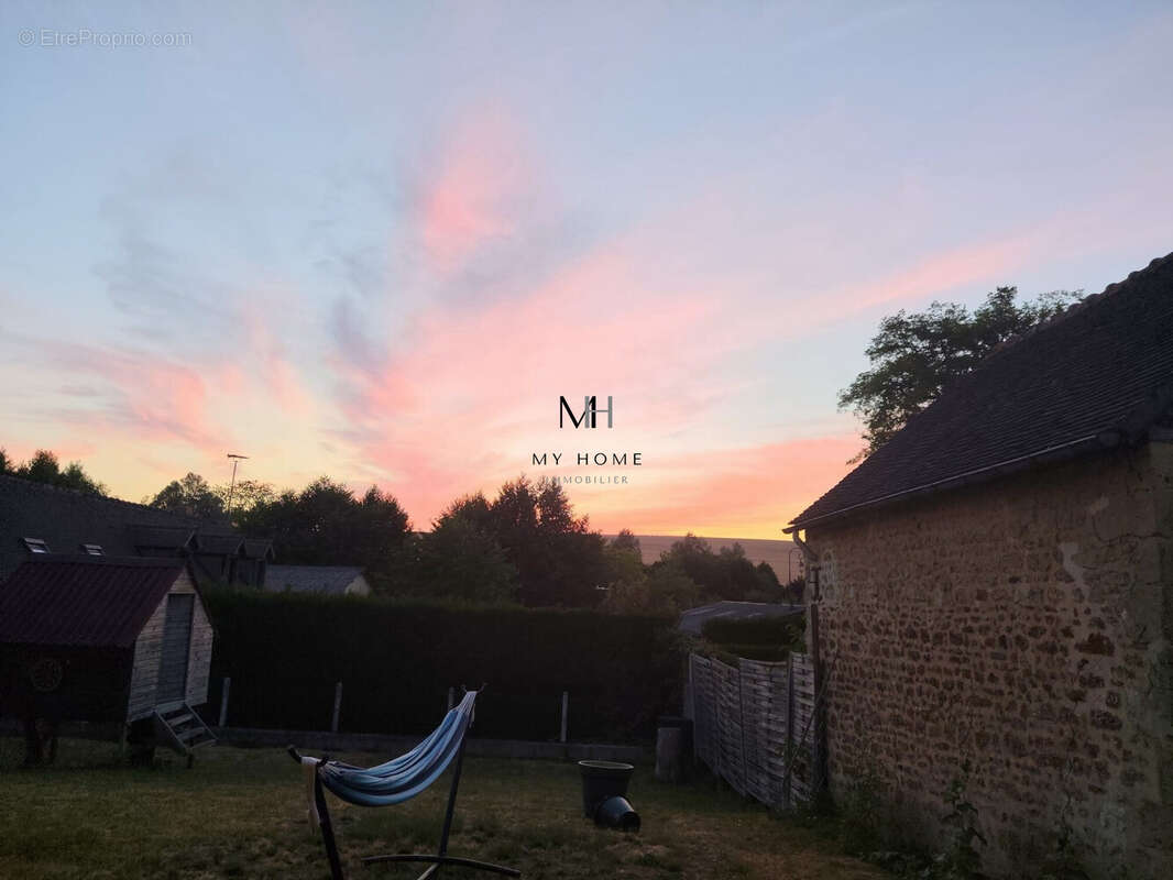 Maison 233 m² à Mortagne-Au-Perche  - photo 2